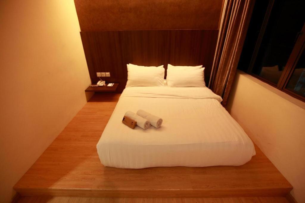 Starz Hotel Kluang Bagian luar foto