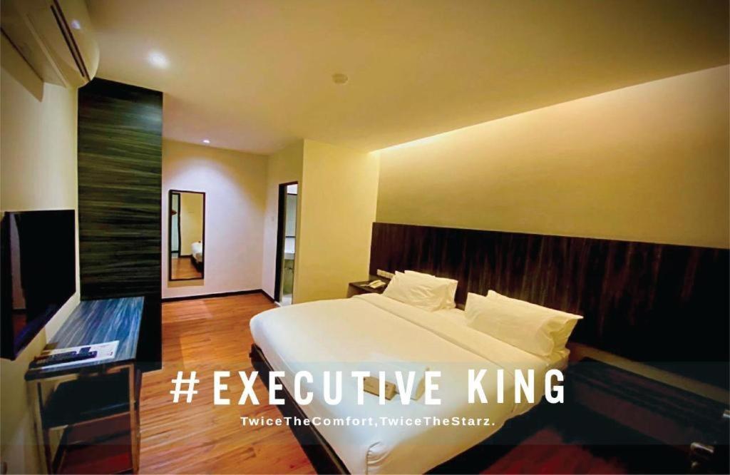 Starz Hotel Kluang Bagian luar foto