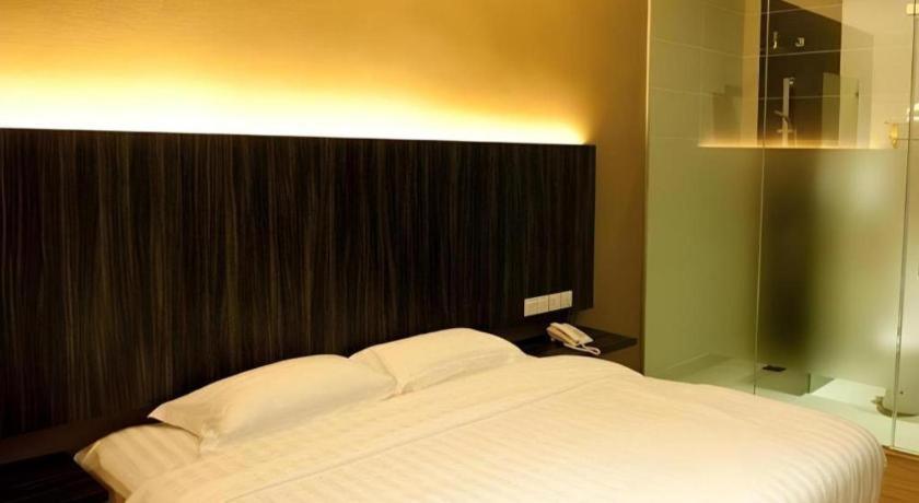 Starz Hotel Kluang Bagian luar foto