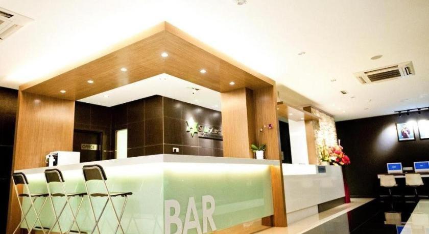 Starz Hotel Kluang Bagian luar foto